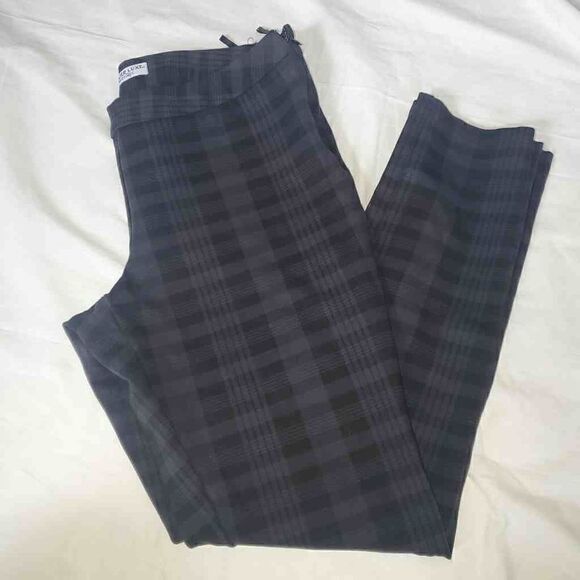 Atelier Luxe Black Grey Plaid PullOn Legging 8 - Picture 5 of 8